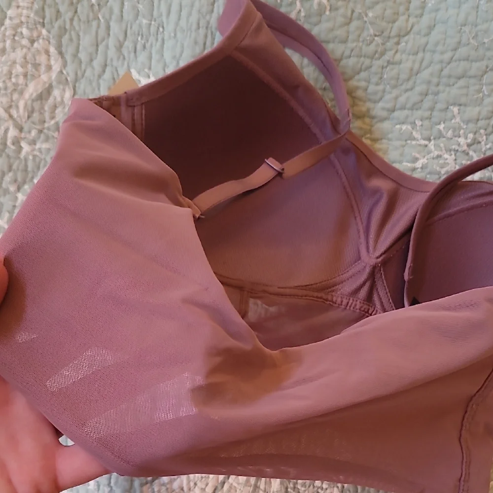 Victoria's Secret Allegro Medium Support Sport Dusty Purple Bra